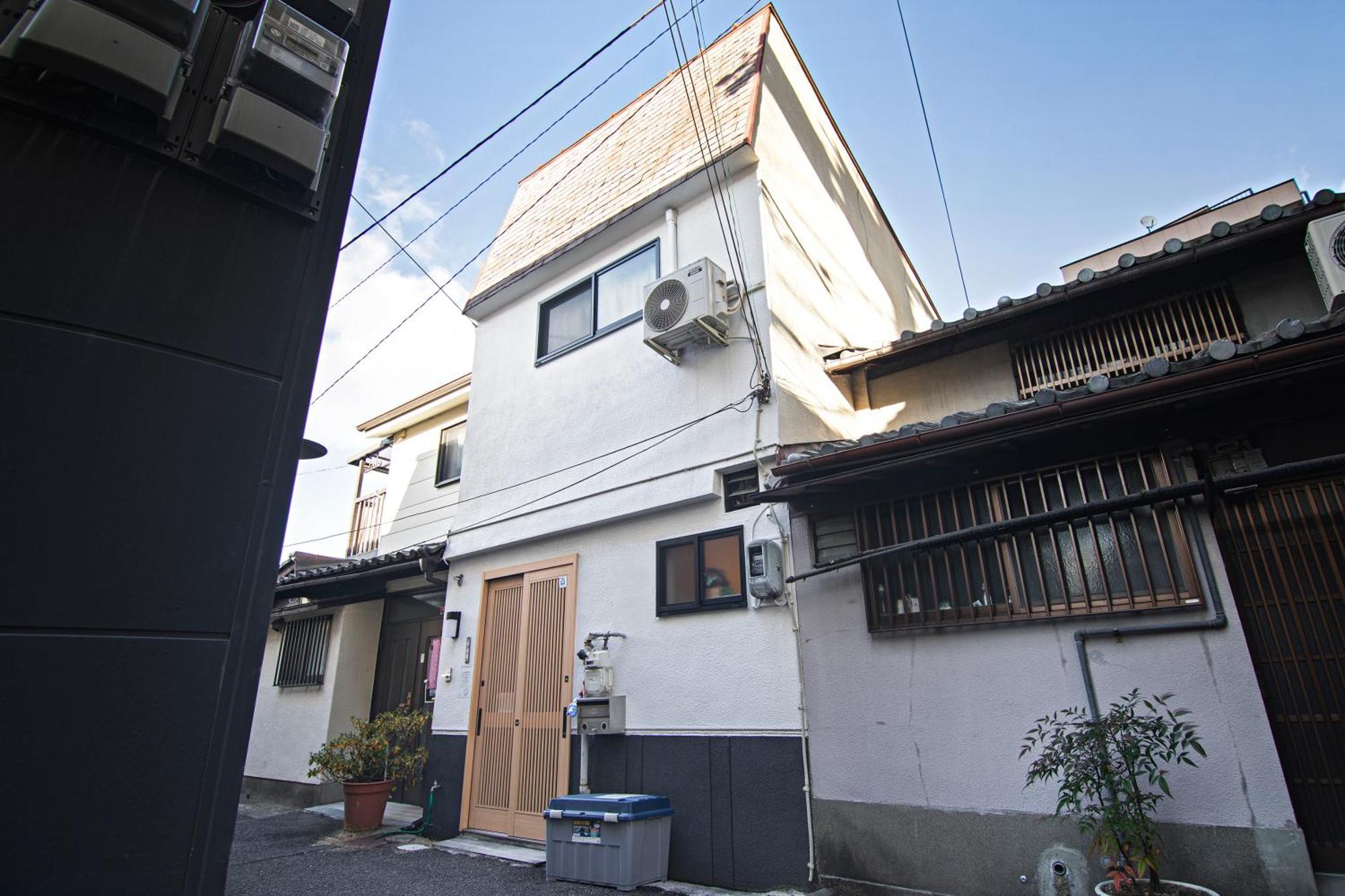 山house中津 最大10人 中津駅まで徒歩6分 梅田まで電車4分行ける！　 Osaka Exterior foto
